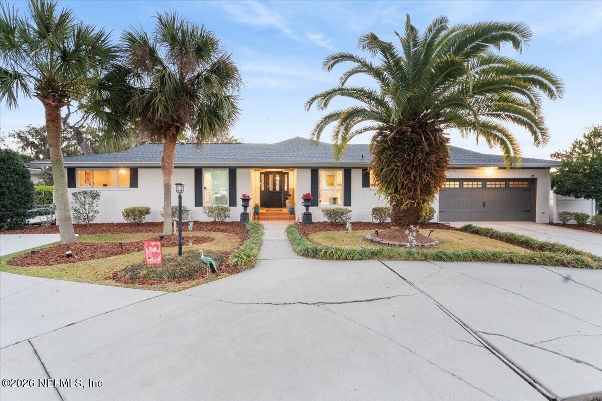 Property Photo:  6215 West Shores Road  FL 32003 