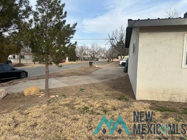 Property Photo:  816 Valverde Street  NM 88220 