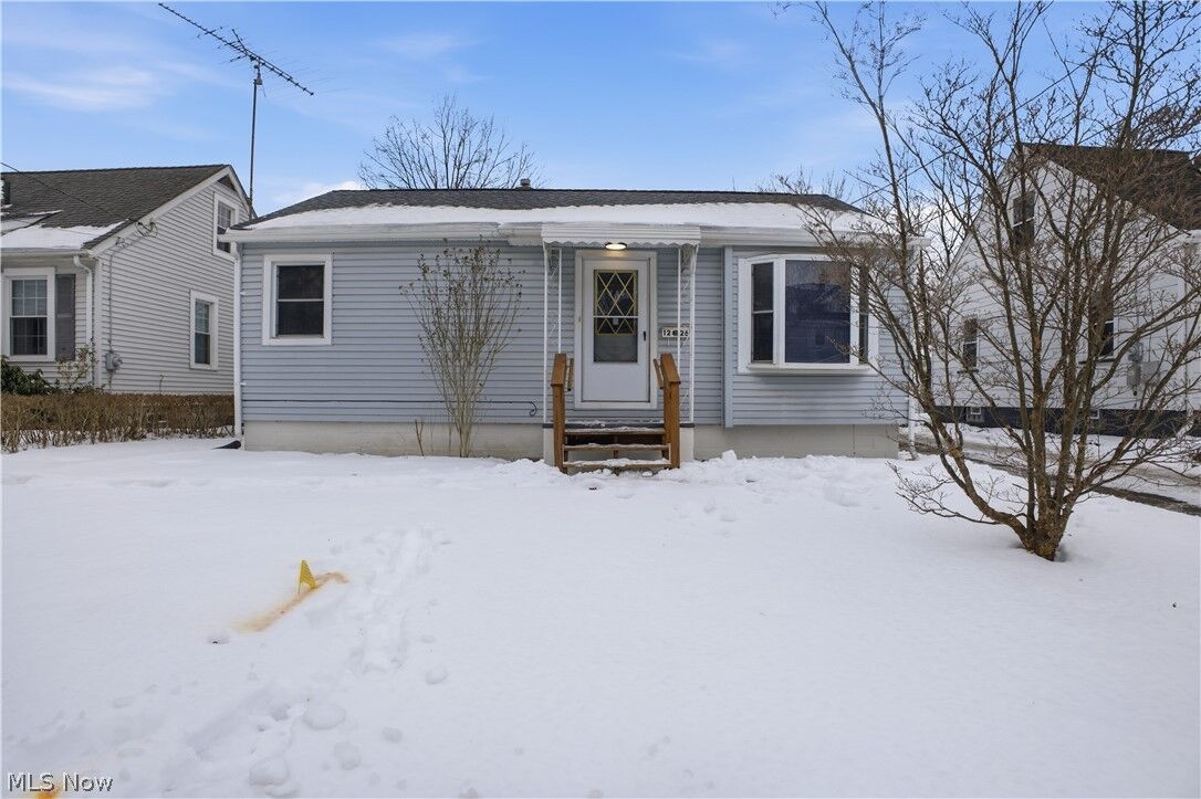 Property Photo:  1226 Kenmore Avenue SE  OH 44484 