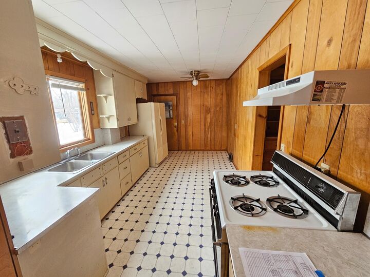 Property Photo: 400 2nd Street SW MN 55006