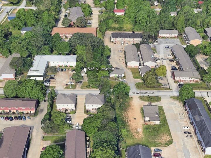 Property Photo:  1535 N Leverett Avenue  AR 72703 