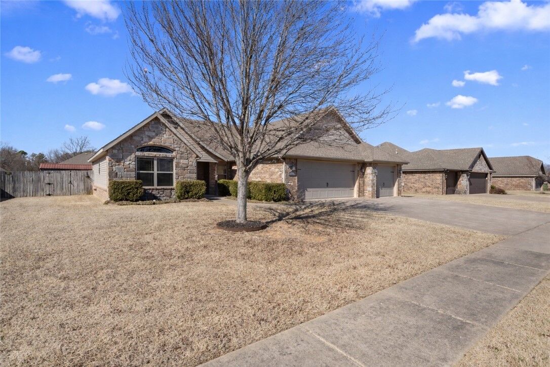 Property Photo: 12503 Barranger Drive AR 72730