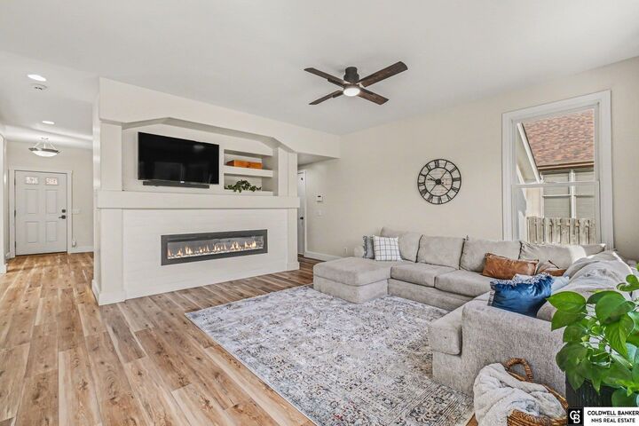 Property Photo:  9801 S 28th Avenue  NE 68123 