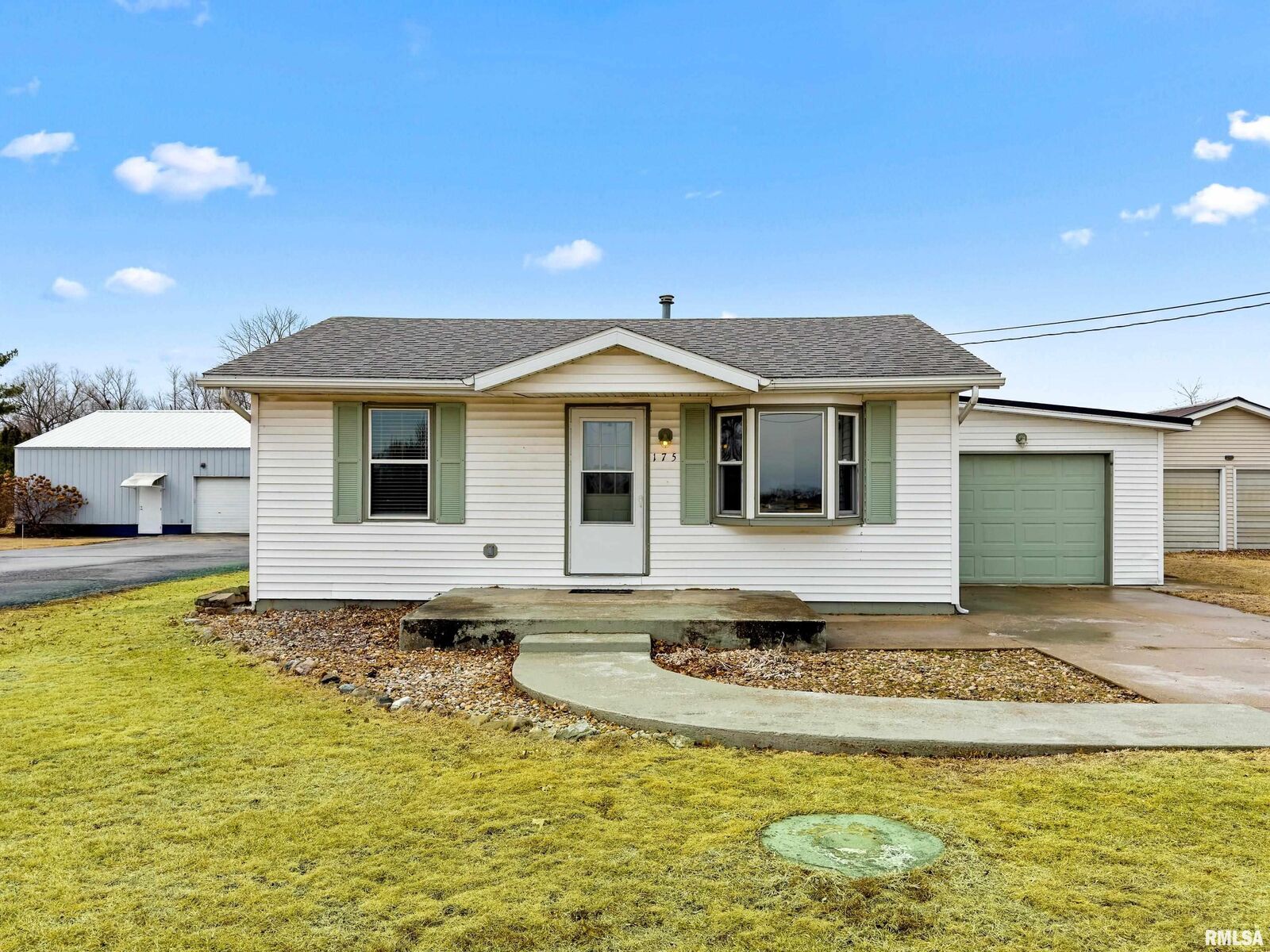 Property Photo:  175 N 20th Avenue  IL 61520 