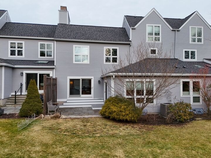 Property Photo:  6 Hopewell Farm Rd 6  MA 01760 