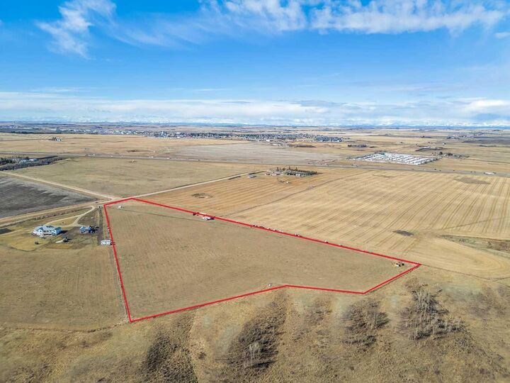 292090 Twp Rd 290 — photo 1
