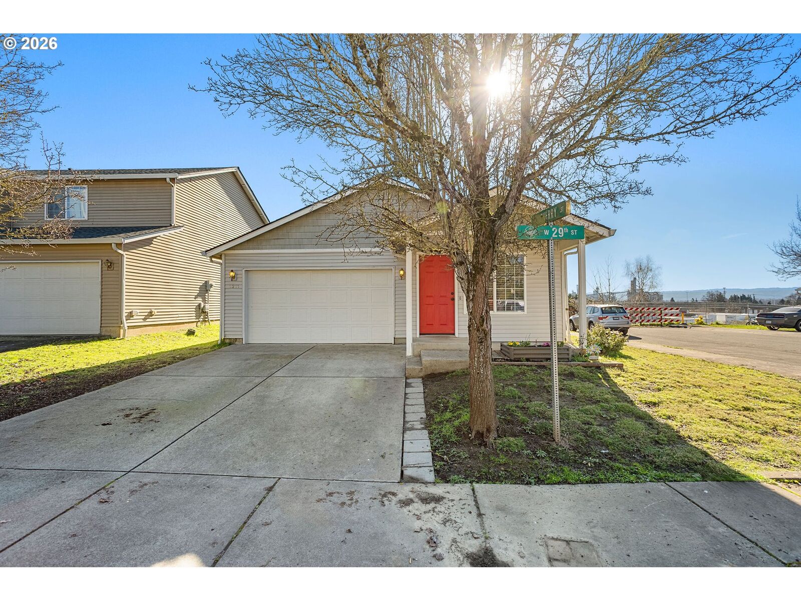 Property Photo:  1211 W 29th St  WA 98660 