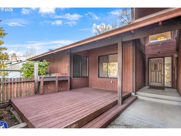 Property Photo: 2398 SW Tegart Ave OR 97080