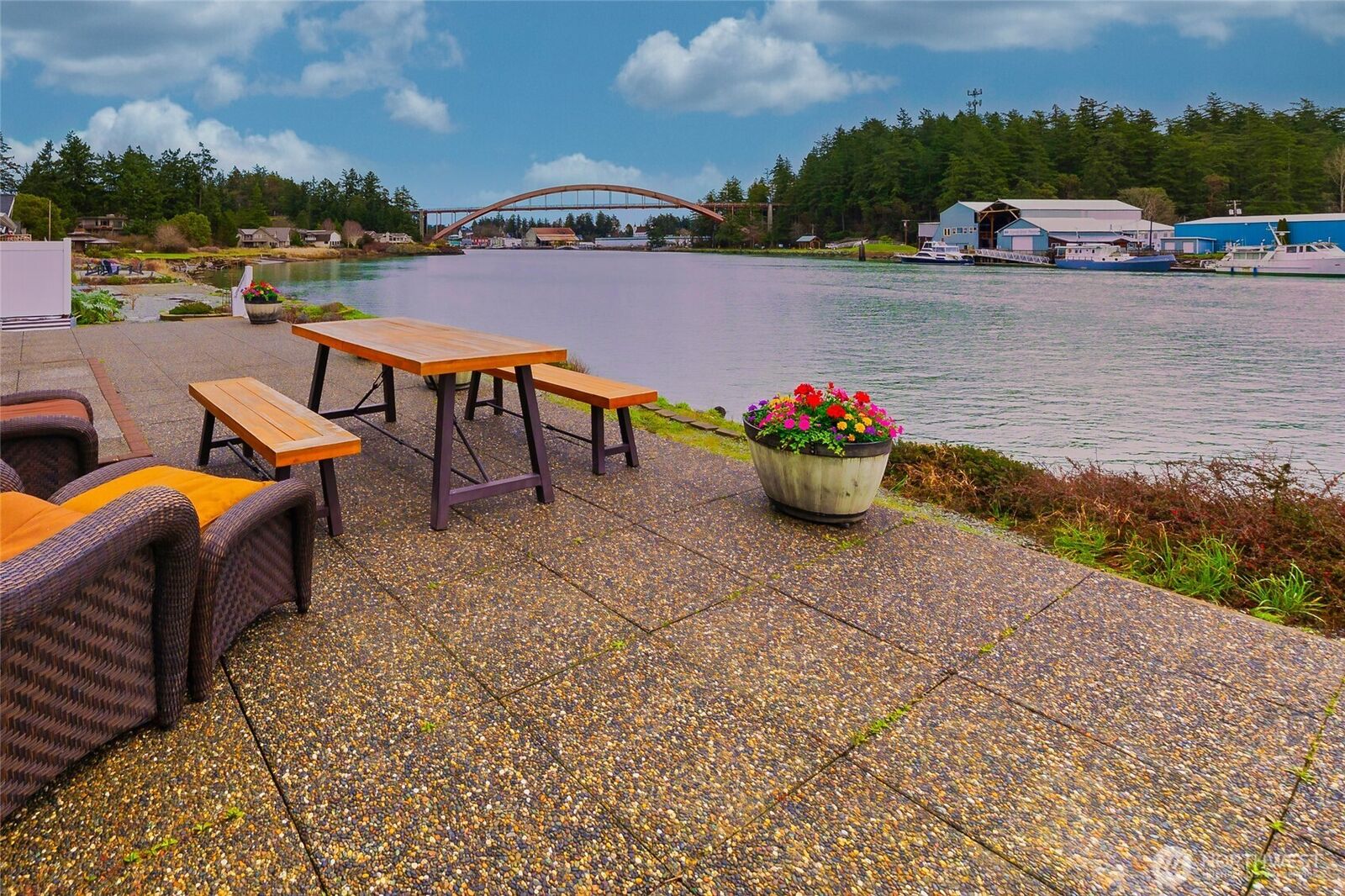 Property Photo: 106 Chinook Place WA 98257