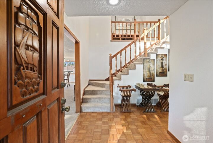 Property Photo:  2201  33rd Avenue SE  WA 98374 