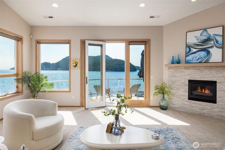 Property Photo:  2401  Skyline Way 203 E.  WA 98221 