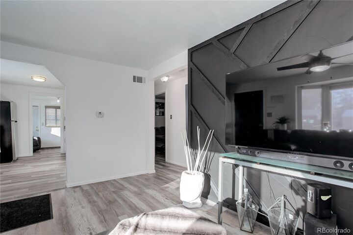 Property Photo:  3113 W Jefferson Avenue  CO 80110 