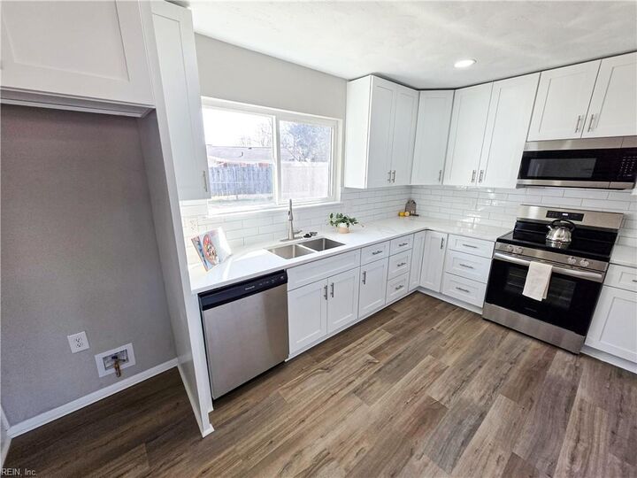 Property Photo:  216 Upperville Rd  VA 23462 