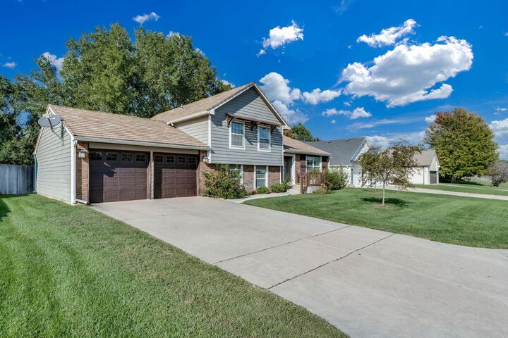 Property Photo:  14010 E Bayley Cir  KS 67230 