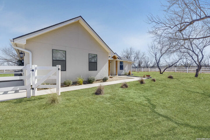 Property Photo:  16282 Fm 472  TX 78005 