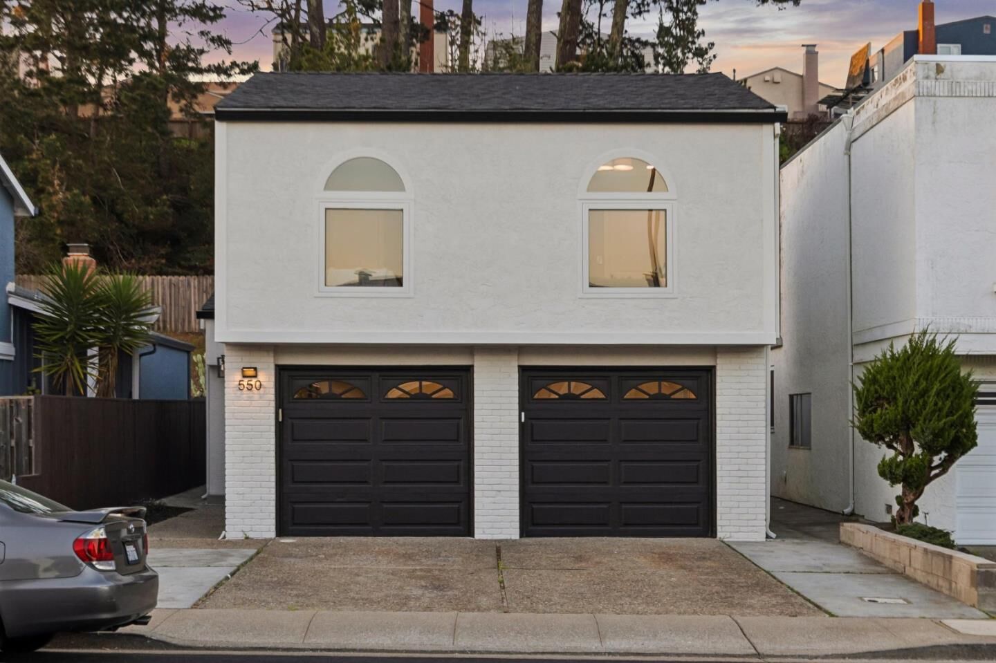 Property Photo:  550 Verducci Drive  CA 94015 