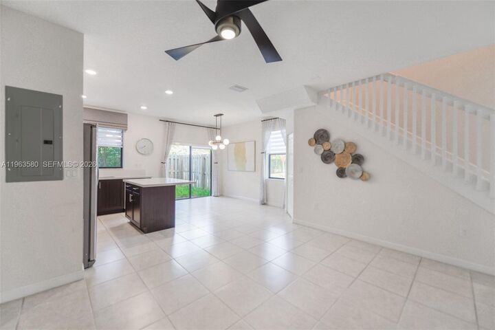 Property Photo:  20814 NE 5th Ct 20814  FL 33179 