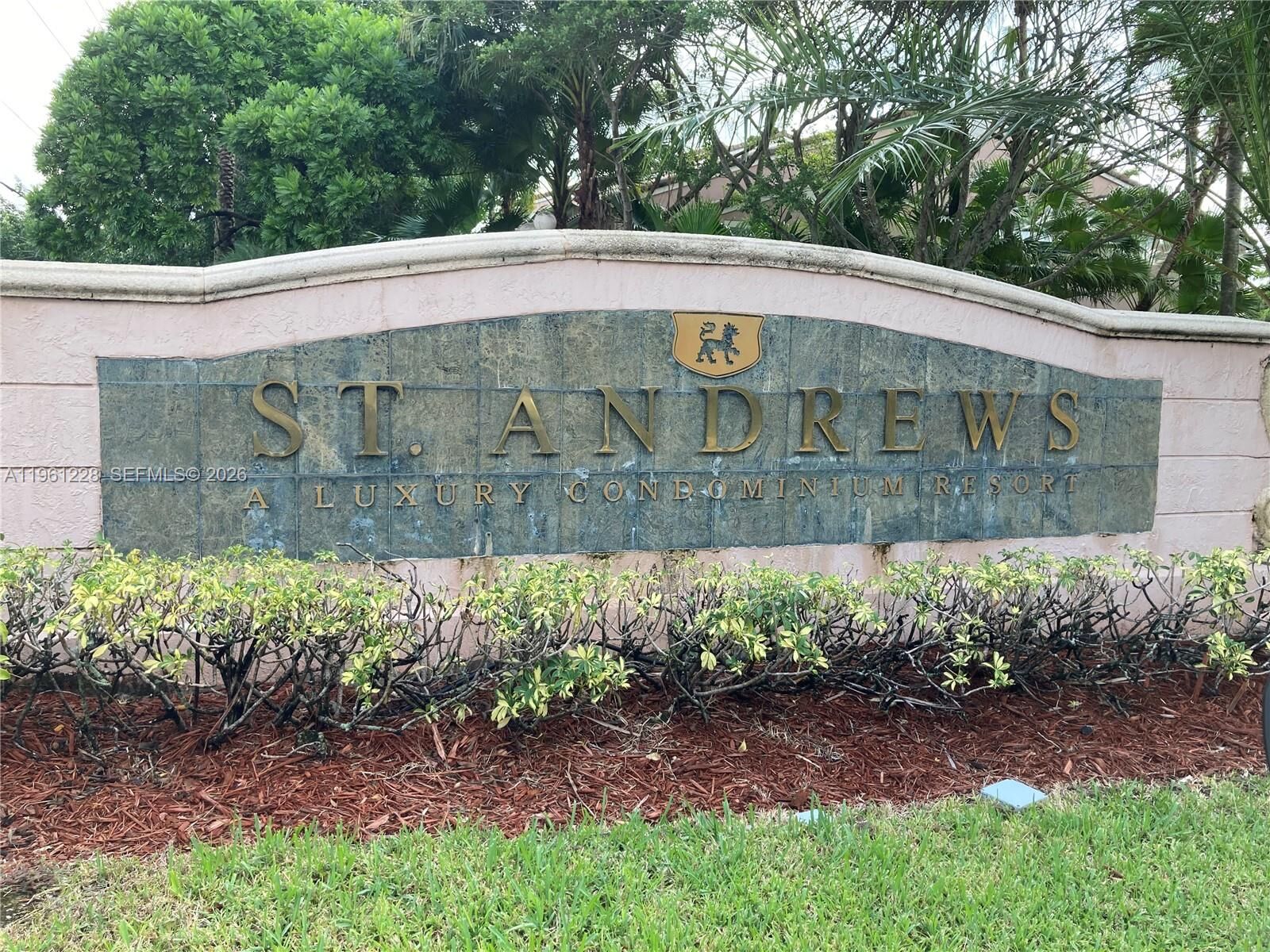 Property Photo: 12124 Saint Andrews Pl 209 FL 33025