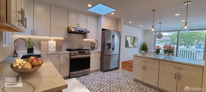 Property Photo:  570-572 27th Avenue  CA 94121 