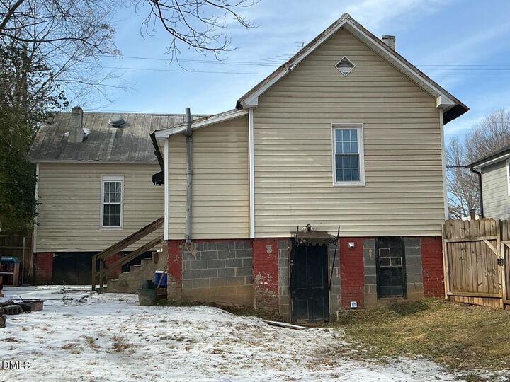 Property Photo:  627 Church Street  NC 27601 