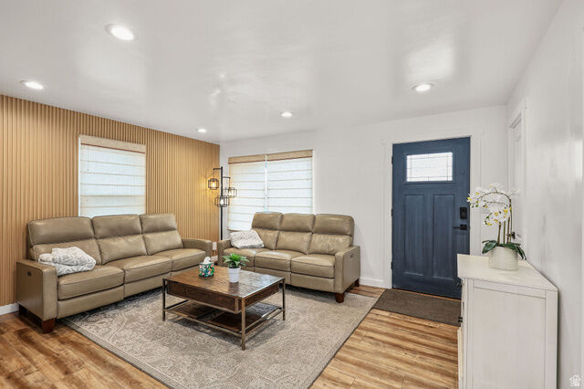 Property Photo:  1066 E Wood Ave S  UT 84105 