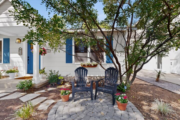 Property Photo: 1906 Collier Street TX 78704