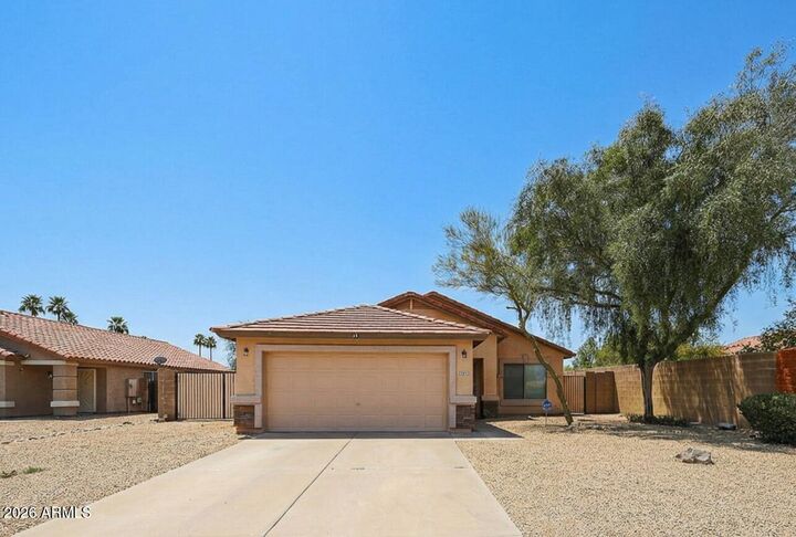 Property Photo:  924 W 10th Avenue  AZ 85120 