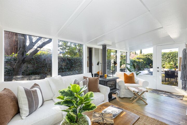 Property Photo: 137 Acacia Avenue CA 94558