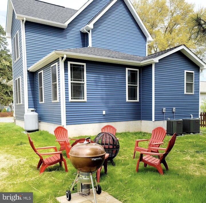 Property Photo:  126 4th Street  VA 22443 