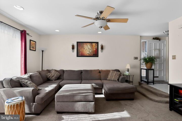 Property Photo: 816 Susquehanna Road PA 19111