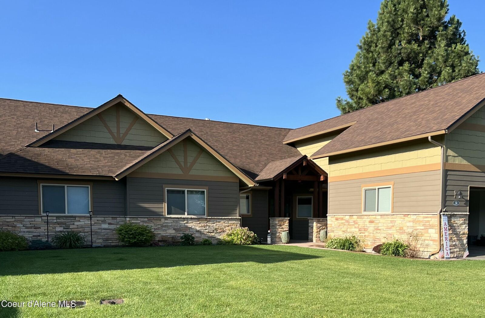 Property Photo:  50 Bellflower Ct  ID 83804 