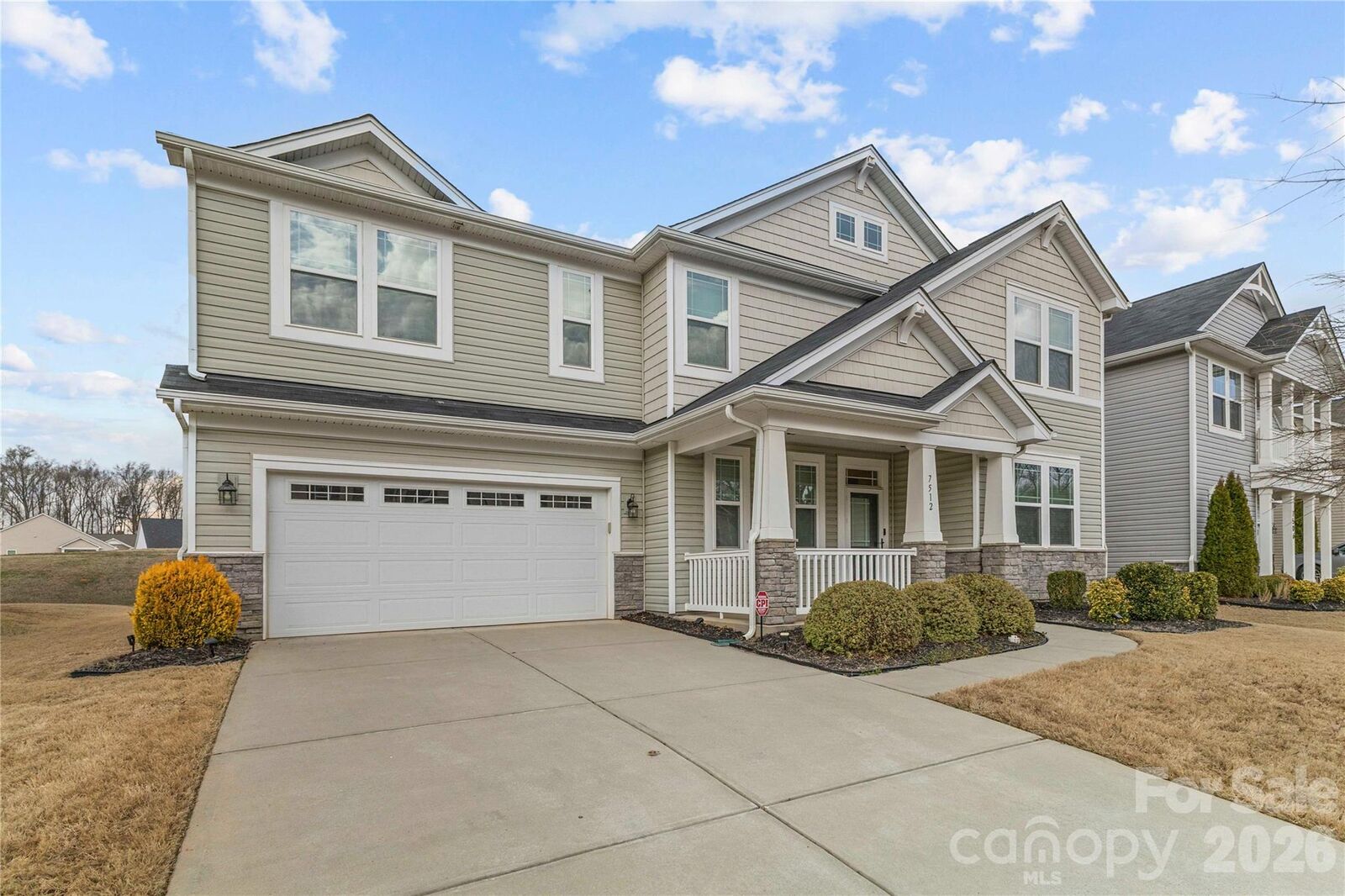 Property Photo:  7512 Meridale Forest Drive  NC 28269 