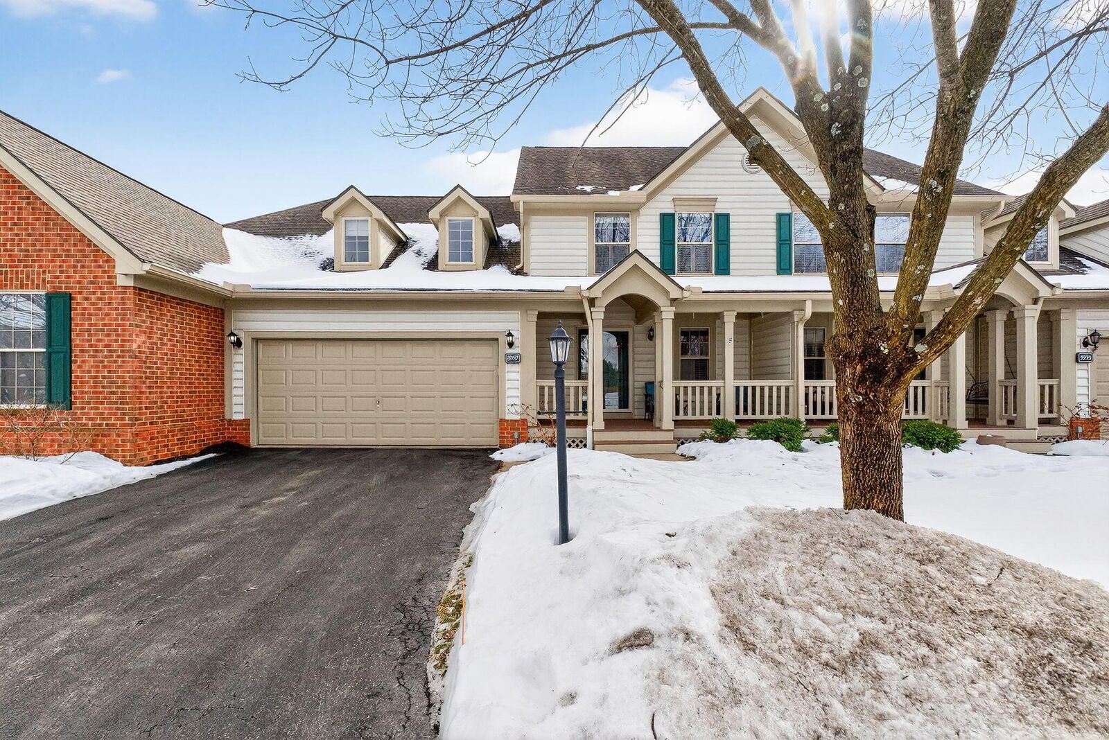 Property Photo: 5987 Dunabbey Loop OH 43017