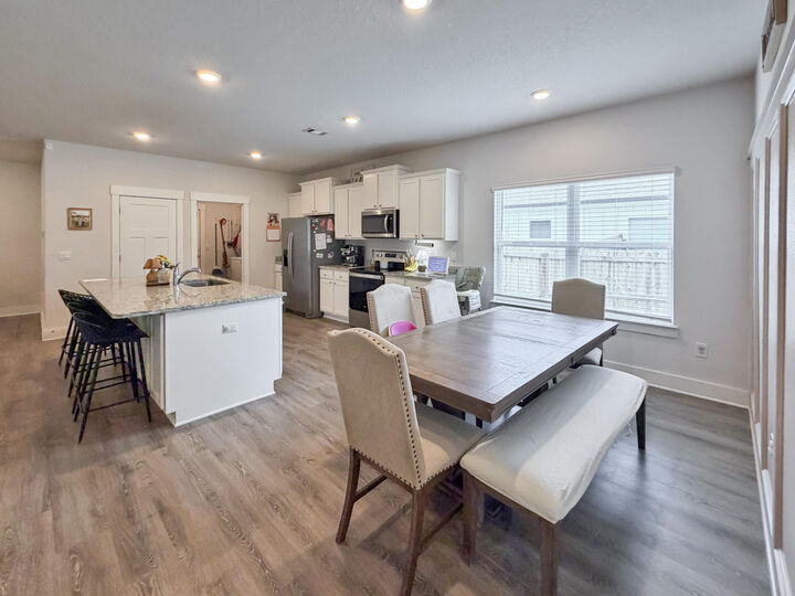 Property Photo:  2456 Dakota Way  FL 32536 