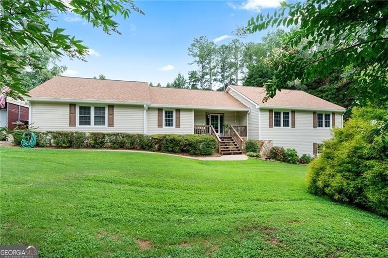 Property Photo: 1760 Commonwealth Trail GA 30041