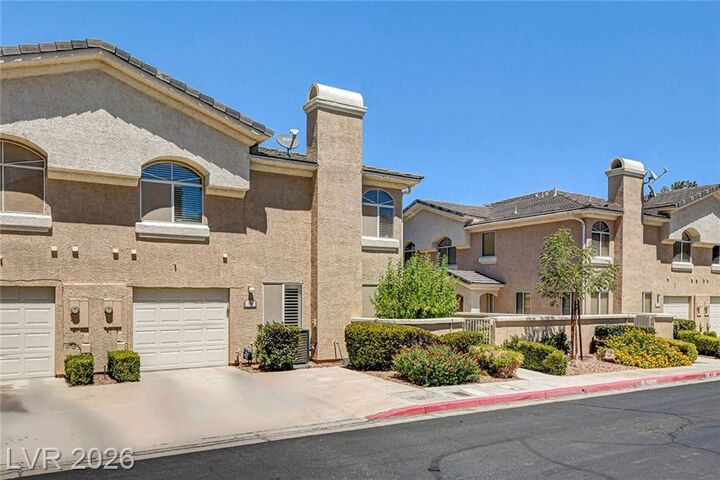 Property Photo: 916 Twinkling Sky Avenue NV 89015