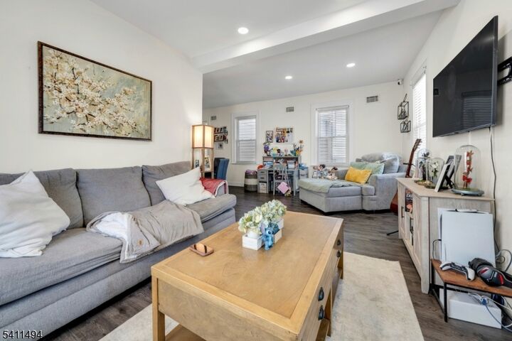 Property Photo: 632 Chase Ave NJ 07071