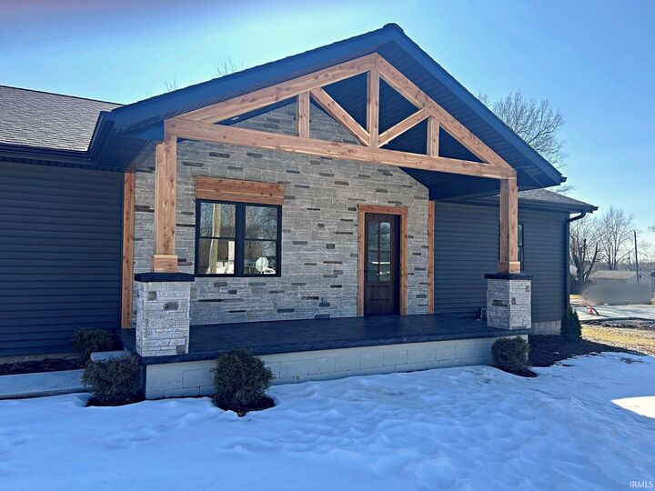 Property Photo:  309 SE 1st Street  IN 47553 