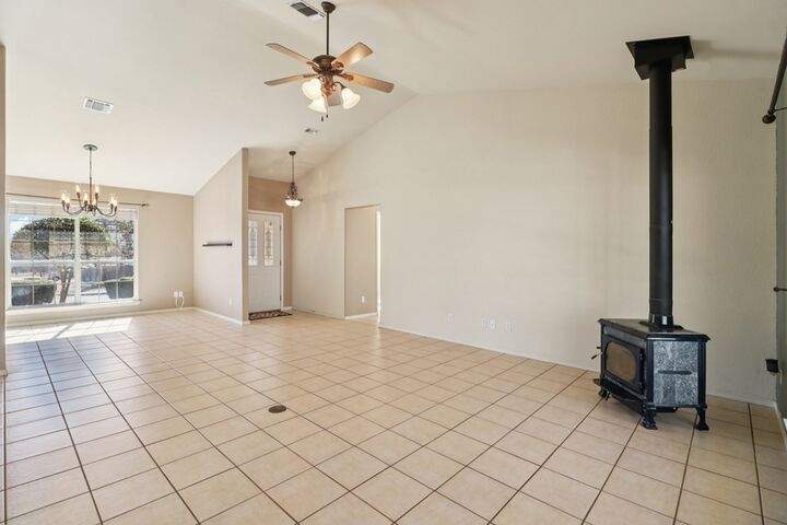 Property Photo:  632 Oak Valley Dr  TX 78028 