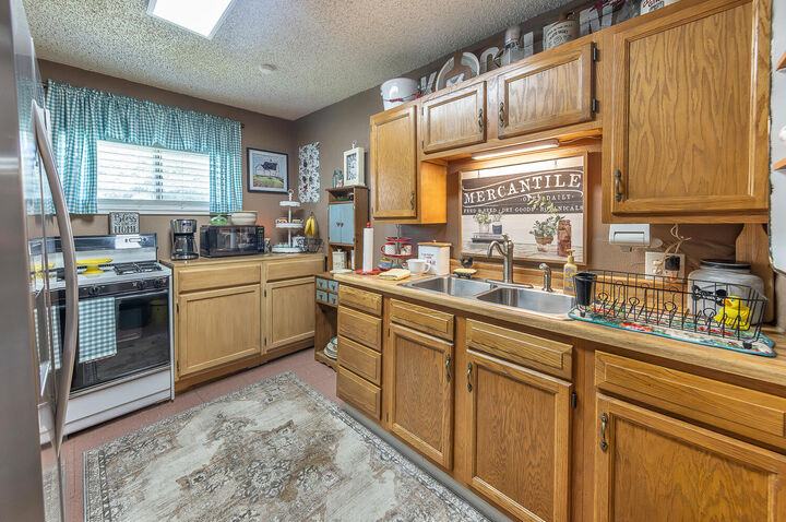 Property Photo:  450 S 12th Street  TX 79364 