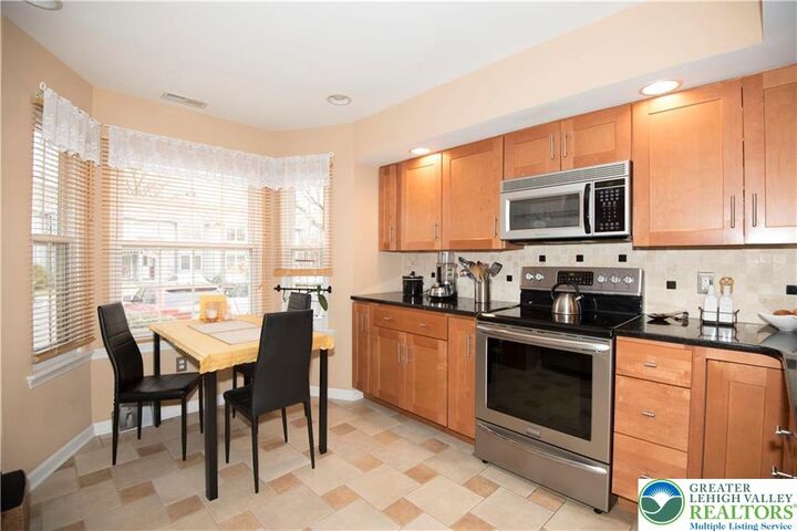 Property Photo: 112 Freedom Court PA 18020