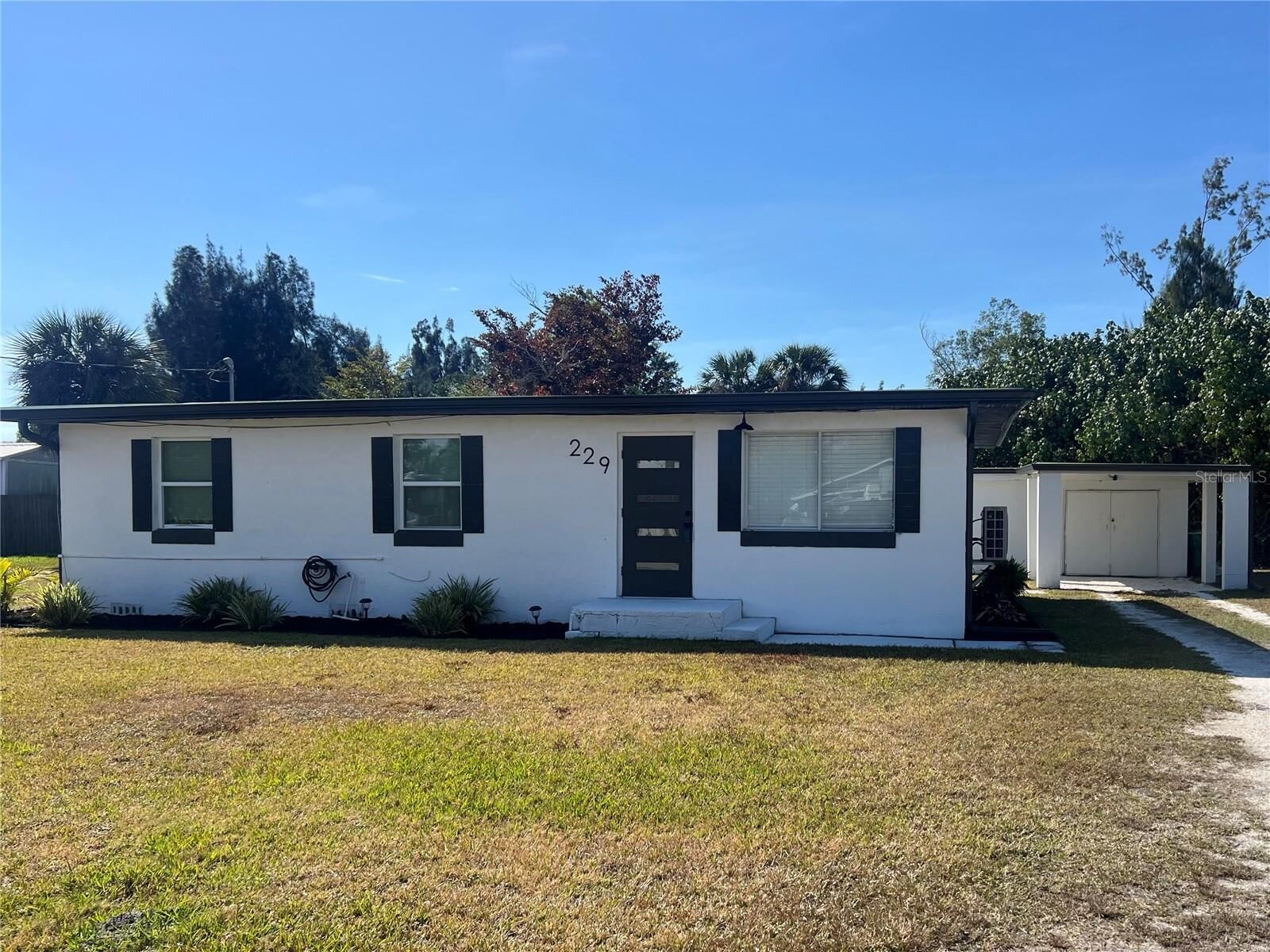 Property Photo:  229 Darst Avenue  FL 33950 