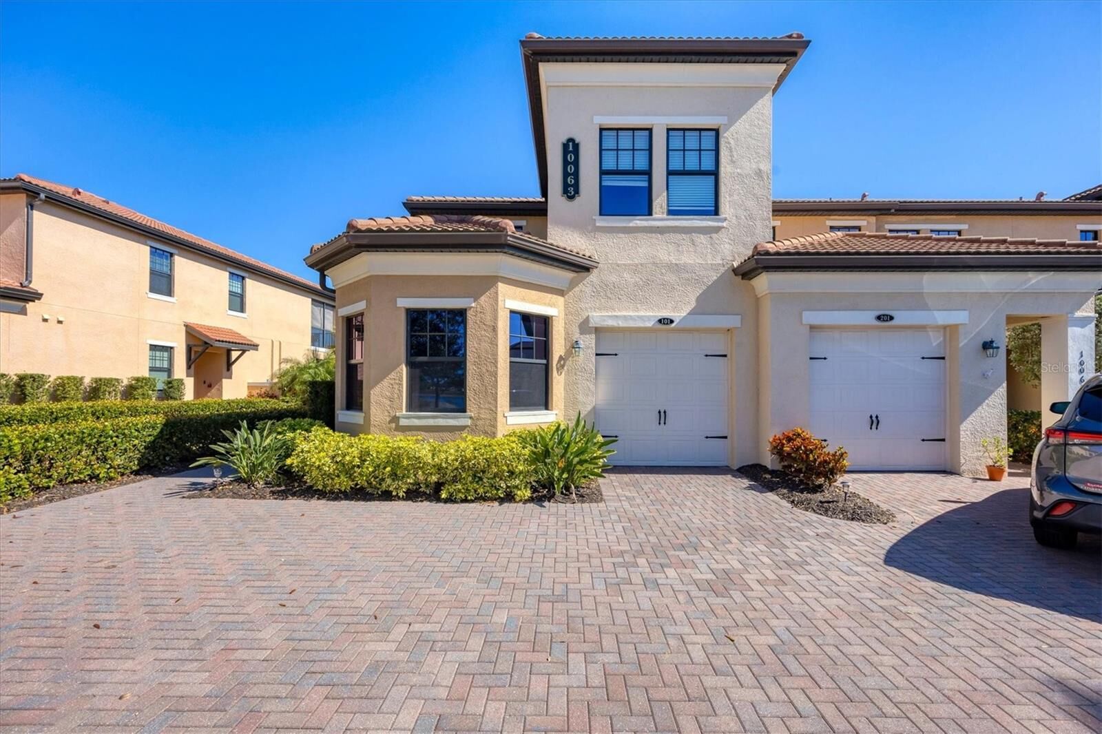 Property Photo: 10063 Crooked Creek Drive 101 FL 34293