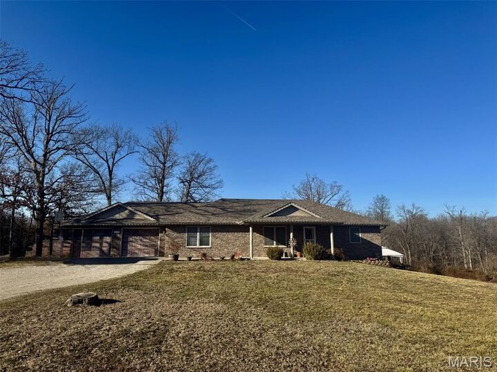 Property Photo:  27155 Hidden Acres Lane  MO 65536 