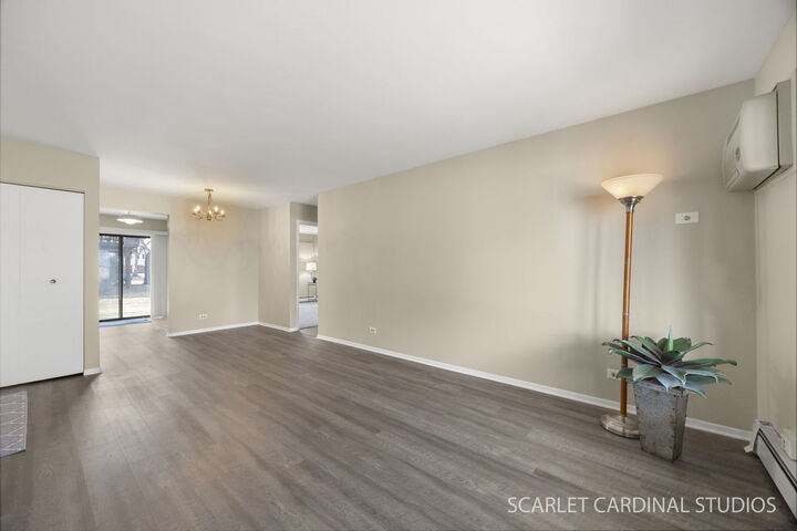 Property Photo:  465 Echo Lane 2  IL 60504 