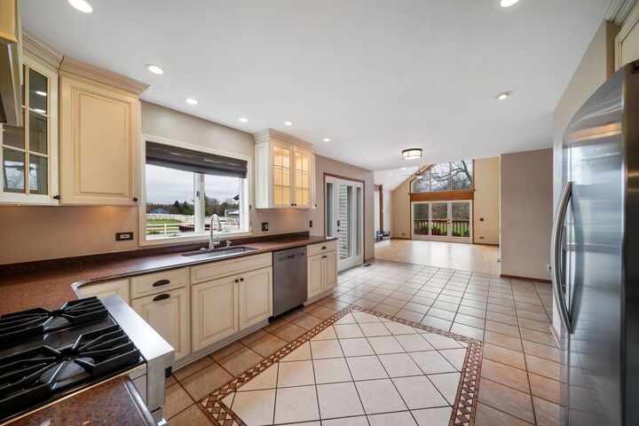 Property Photo:  6N777 Palomino Drive  IL 60175 