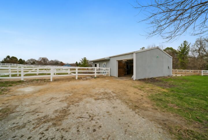 Property Photo:  6N777 Palomino Drive  IL 60175 