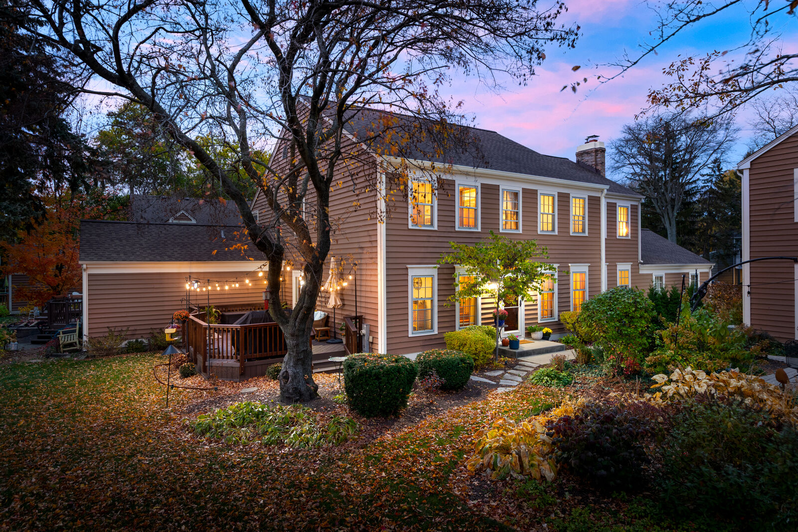 Property Photo:  2062 Creekside Drive  IL 60189 