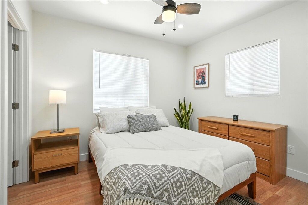 Property Photo:  9221 Swinton Ave  CA 91343 