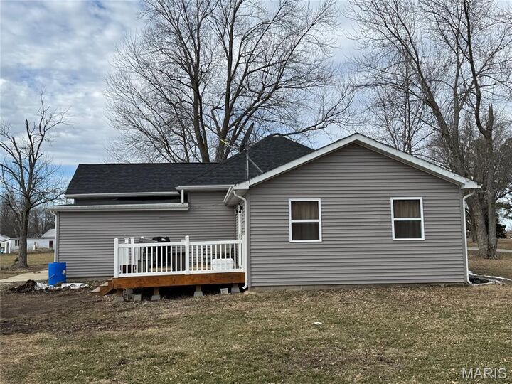 Property Photo:  843 Monroe Street  IL 62094 